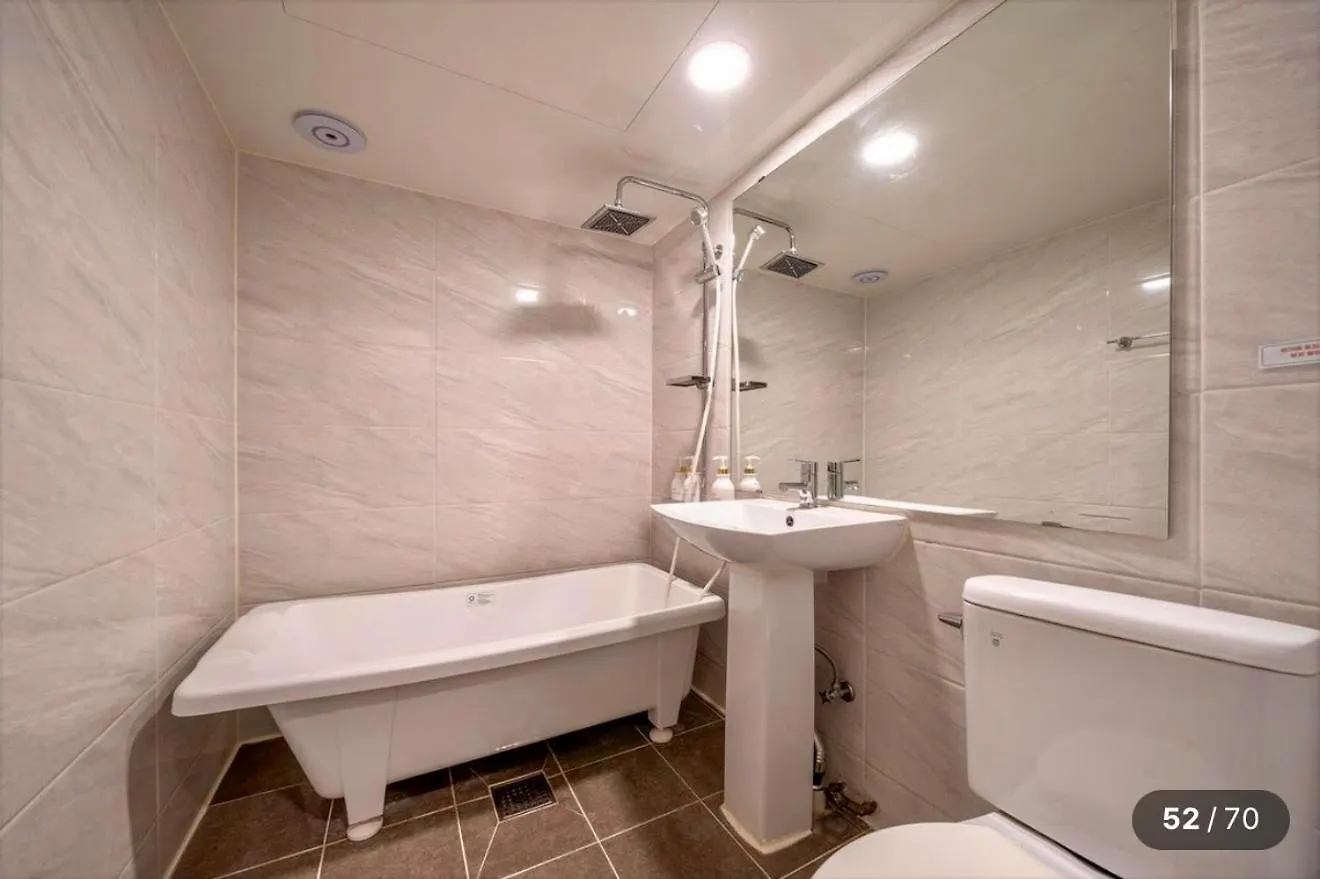 Sinpo Healing Motel Incheon 3*,